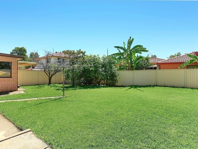 152 Mimosa Road, Bossley Park NSW 2176