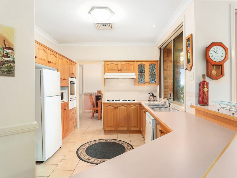 13 Matthew Close, Mount Annan NSW 2567