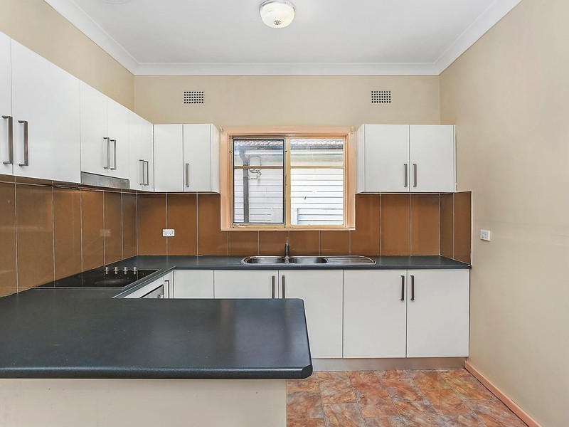 53 Fitzpatrick Crescent, Casula NSW 2170