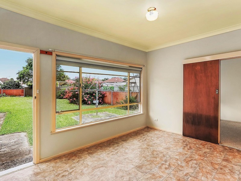 53 Fitzpatrick Crescent, Casula NSW 2170