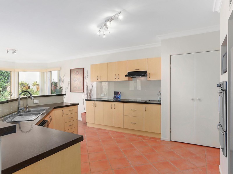 17 Invergowrie Avenue, Glen Alpine NSW 2560