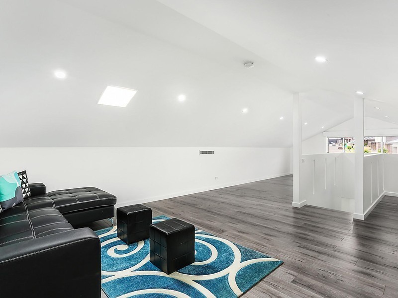 60 Richards Loop, Oran Park NSW 2570