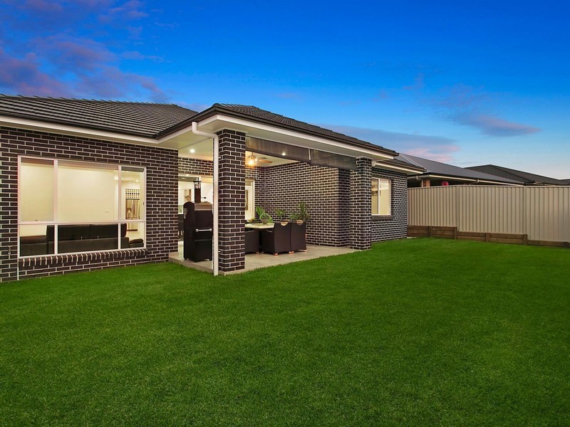 60 Richards Loop, Oran Park NSW 2570