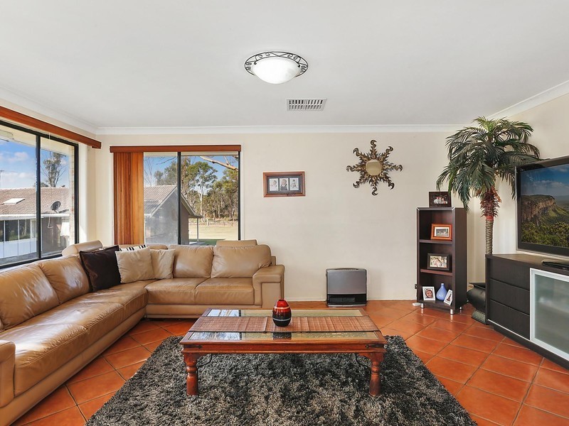 50 Herley Avenue, Rossmore NSW 2557