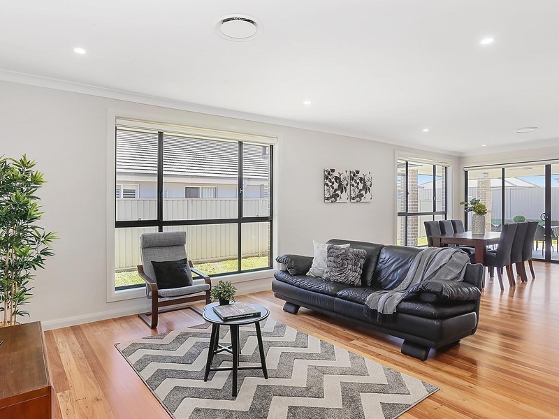 13 Doolan Crescent, Harrington Park NSW 2567