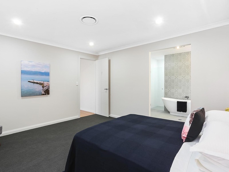 13 Doolan Crescent, Harrington Park NSW 2567