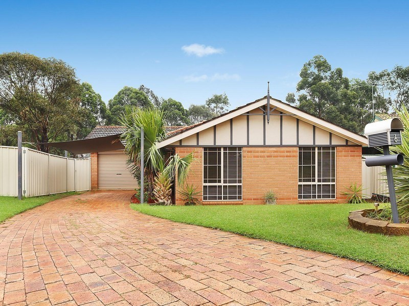 6 Galaxy Place, Raby NSW 2566
