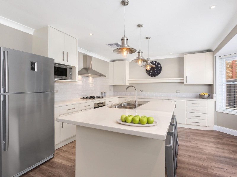 5 Taynish Avenue, Camden South NSW 2570