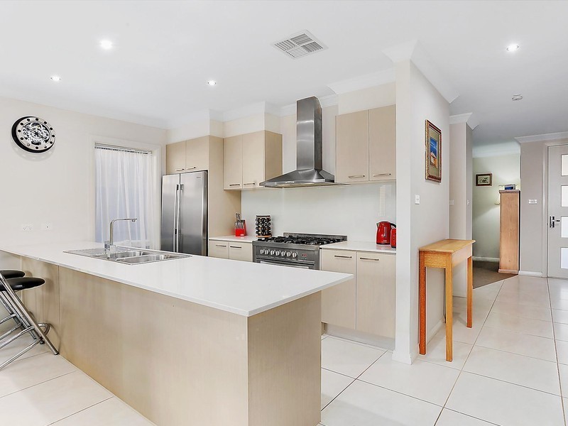 9 Debenham Street, Oran Park NSW 2570