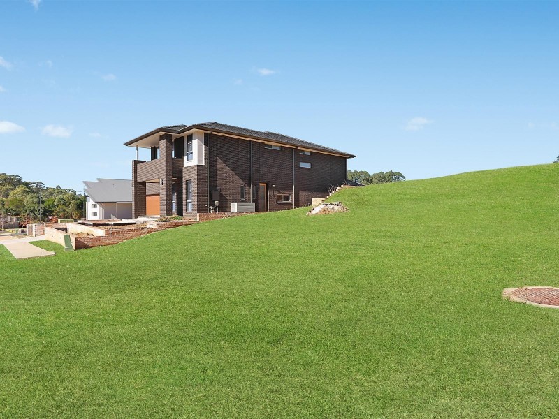 7 Hawthorne Circuit, Harrington Park NSW 2567