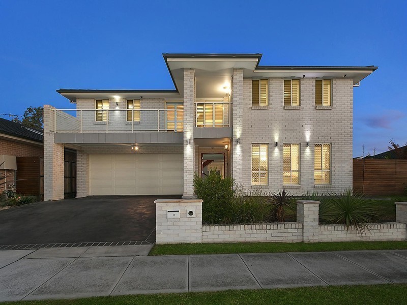 12 Bimberi Avenue, Minto NSW 2566