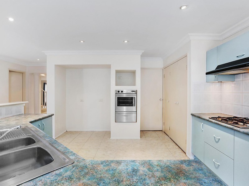 115 Kookaburra Road, Prestons NSW 2170