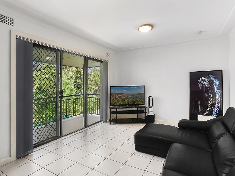 6 Sturt Street, Campbelltown NSW 2560
