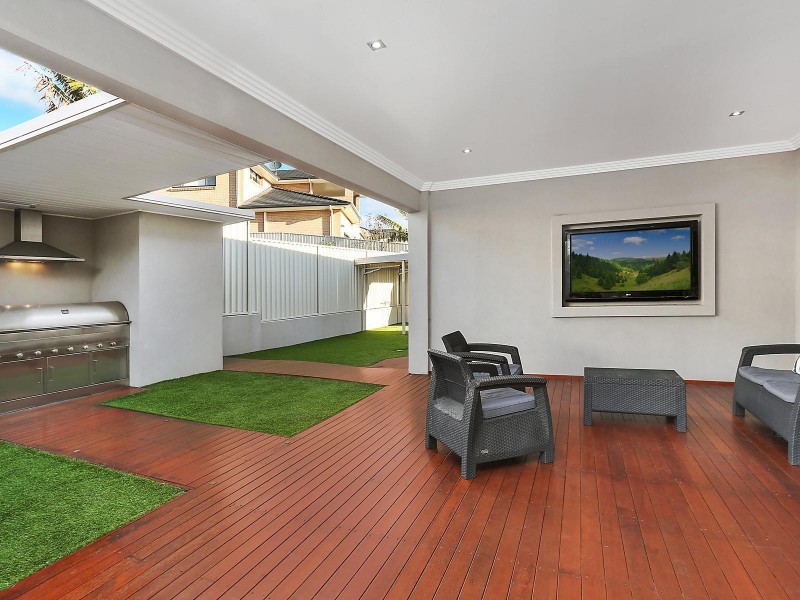 18 Wylarah Close, Glen Alpine NSW 2560