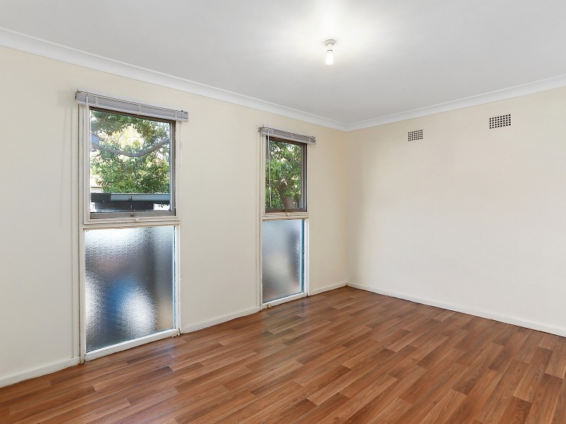 39 Phillip Street, Campbelltown NSW 2560