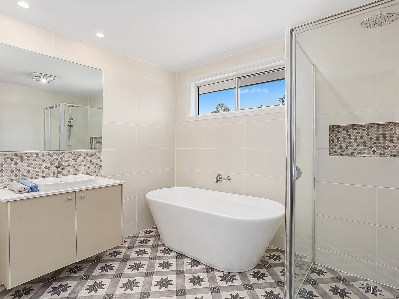 8 Douglas Place, Harrington Park NSW 2567