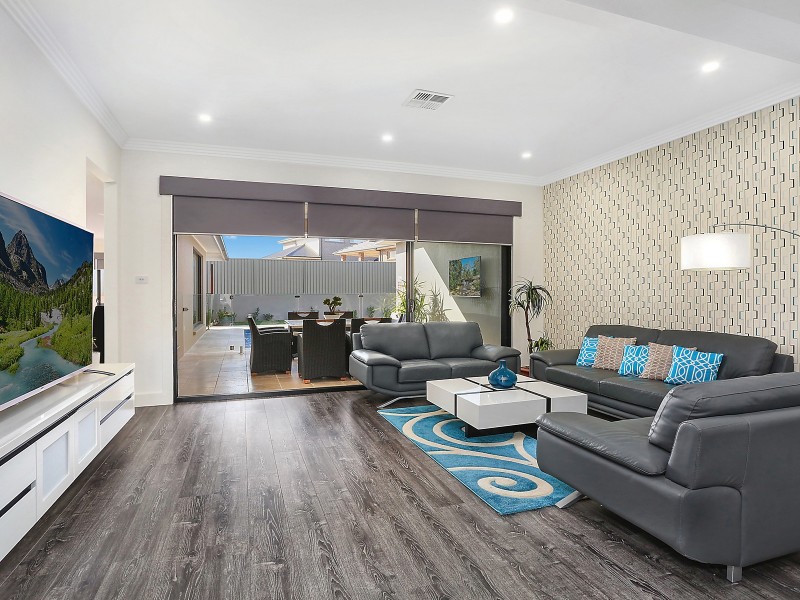 24 Chamberlain Way, Harrington Park NSW 2567