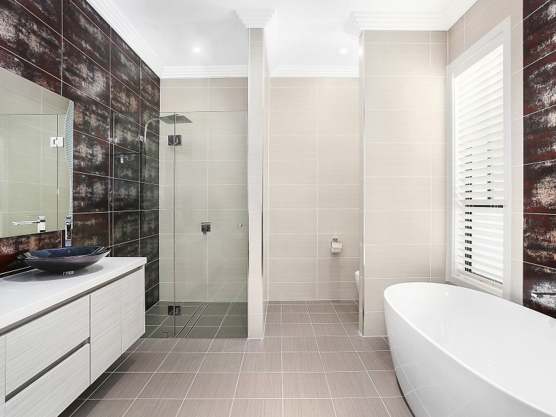 24 Chamberlain Way, Harrington Park NSW 2567