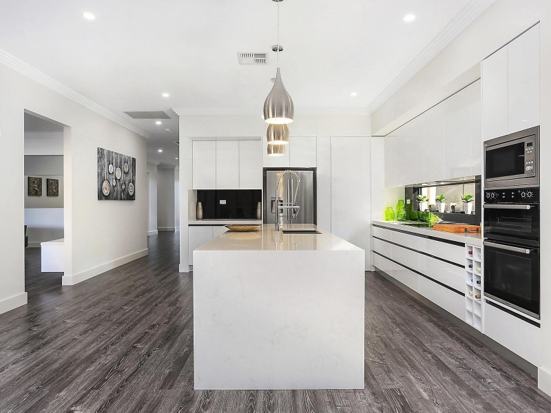 24 Chamberlain Way, Harrington Park NSW 2567