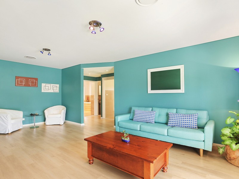 62 The Old Oaks Road, Grasmere NSW 2570