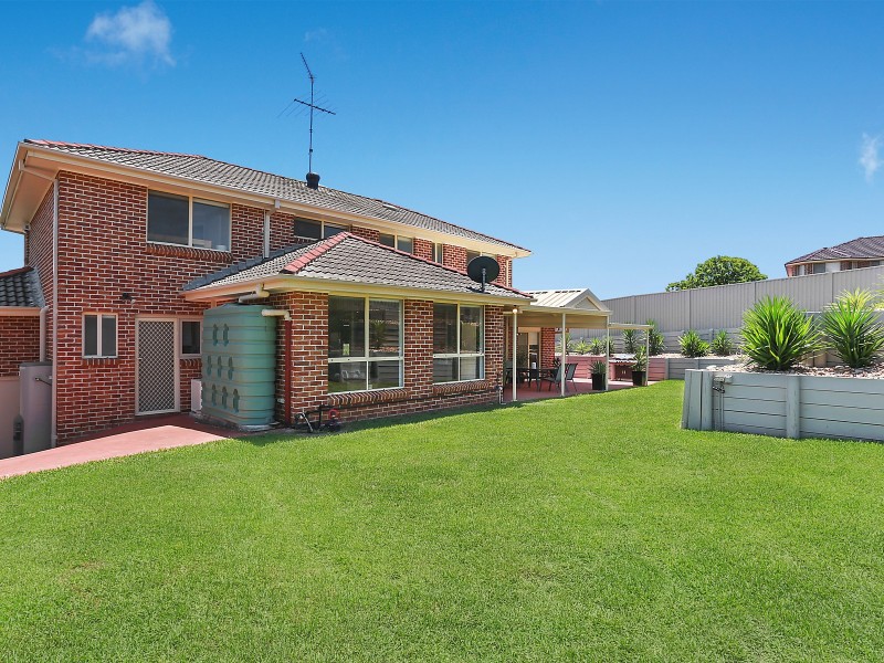6 Mountain View Avenue, Glen Alpine NSW 2560