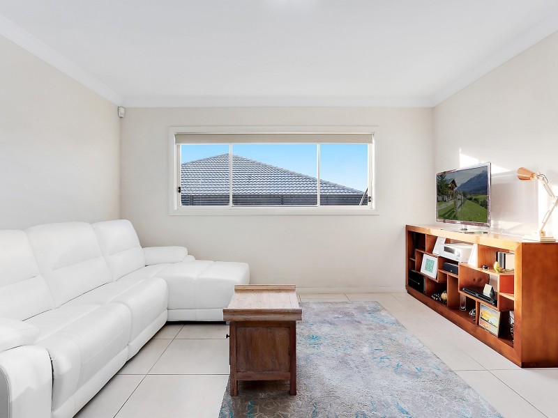 9 Debenham Street, Oran Park NSW 2570