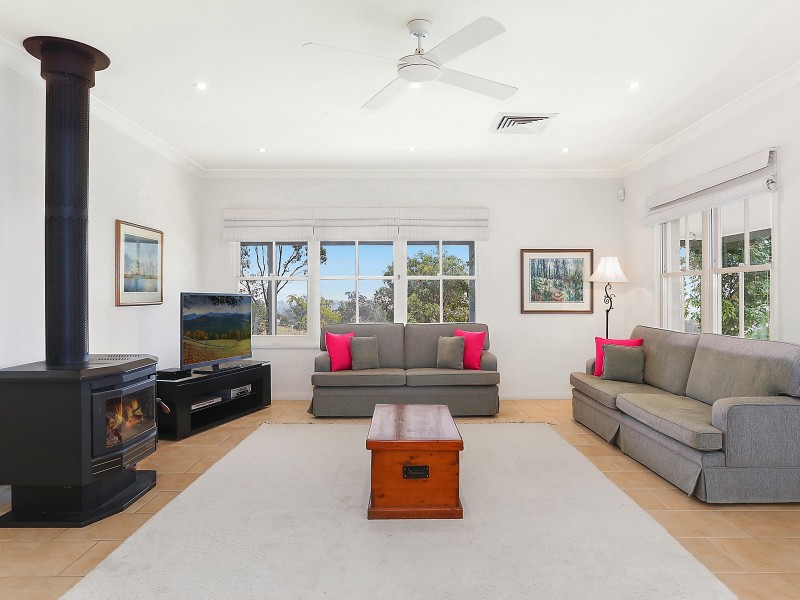 380 Cut Hill Road, Cobbitty NSW 2570