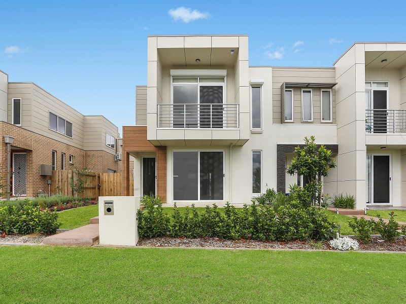 108 Liz Kernohan Drive, Elderslie NSW 2570