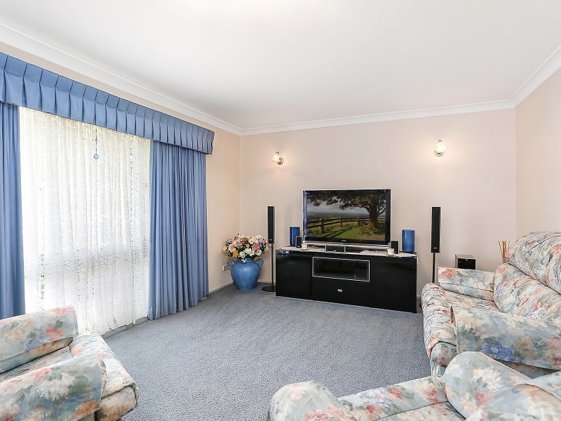 15 Ardrossan Crescent, St Andrews NSW 2566