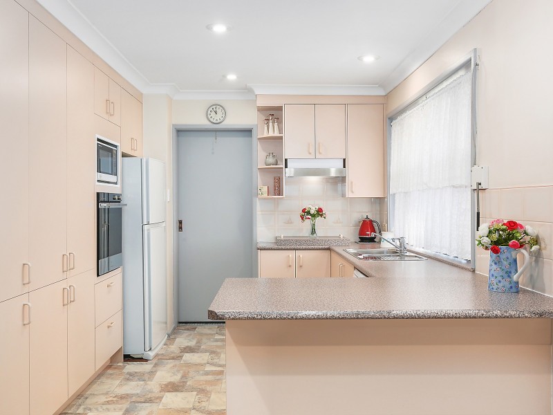 15 Ardrossan Crescent, St Andrews NSW 2566