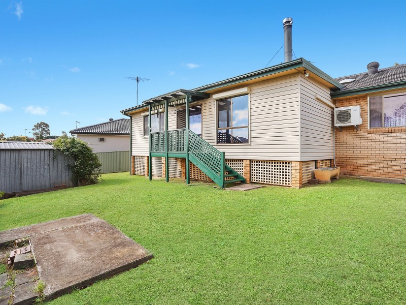 15 Ardrossan Crescent, St Andrews NSW 2566