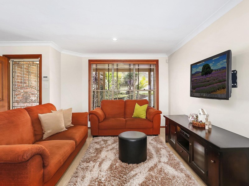 2 Hannah Place, Mount Annan NSW 2567