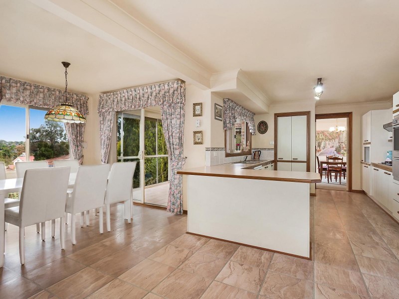 5 Clareville Close, Woodbine NSW 2560