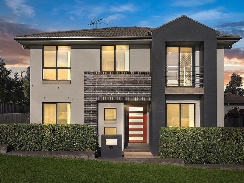 92 Minorca Circuit, Spring Farm NSW 2570