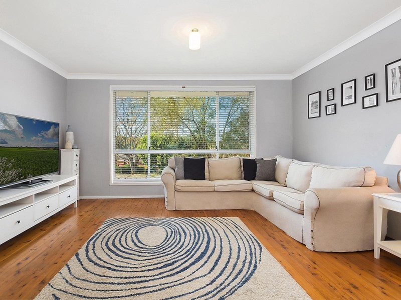 10 Forrest Crescent, Camden NSW 2570