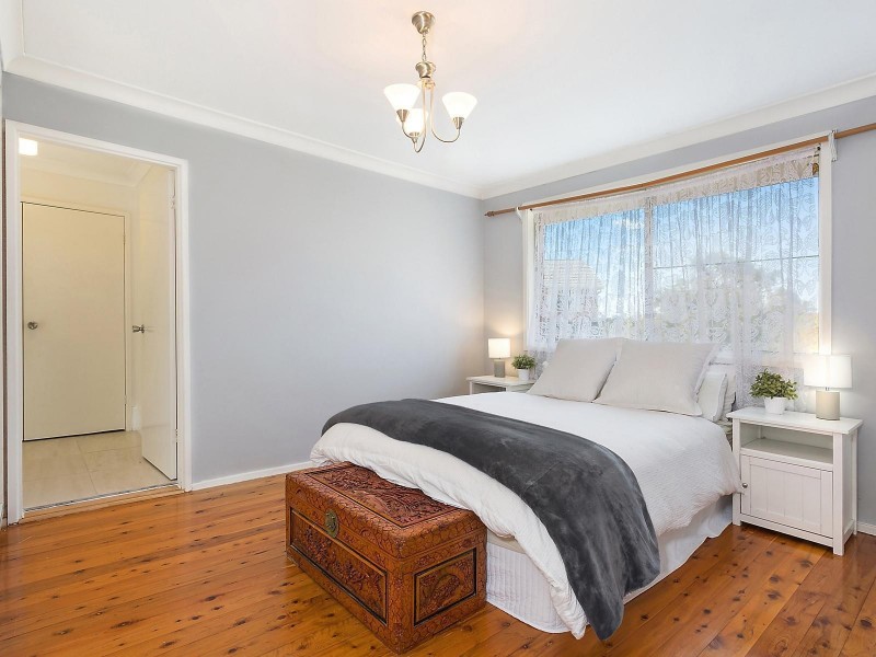 10 Forrest Crescent, Camden NSW 2570