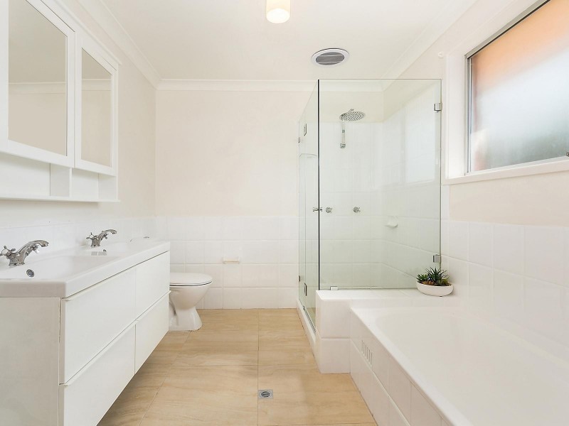 10 Forrest Crescent, Camden NSW 2570