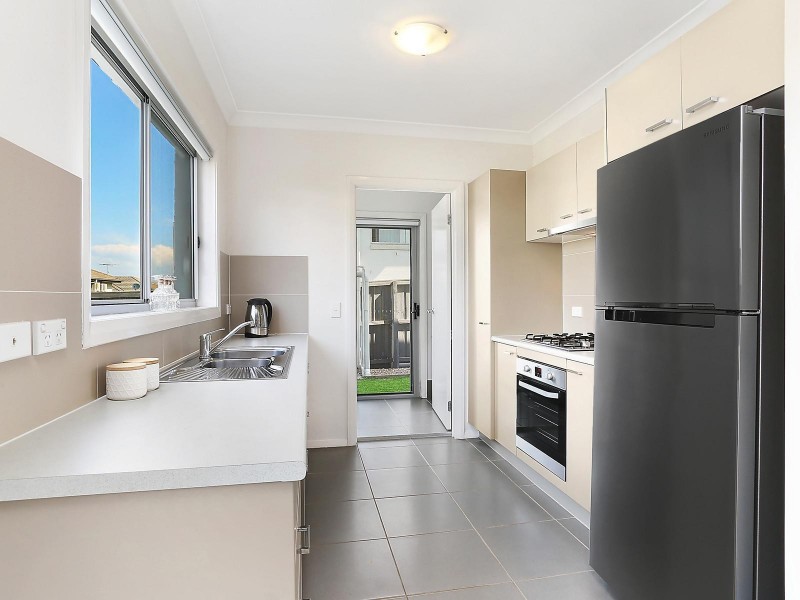 62 Minorca Circuit, Spring Farm NSW 2570