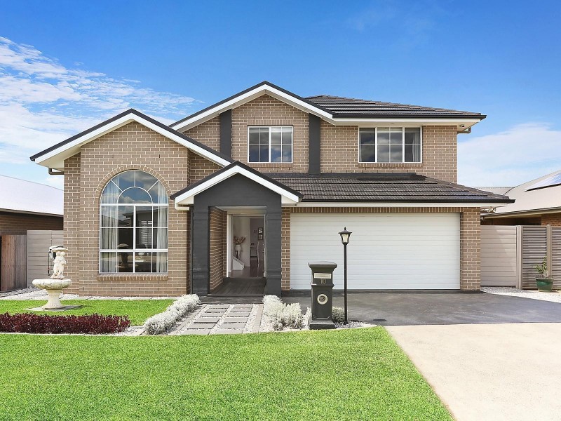 10 Willmington Loop, Oran Park NSW 2570