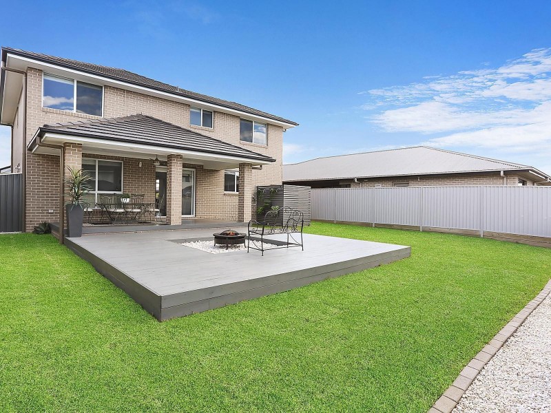 10 Willmington Loop, Oran Park NSW 2570