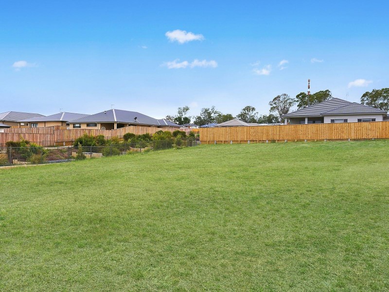 7 Wintle Road, The Oaks NSW 2570