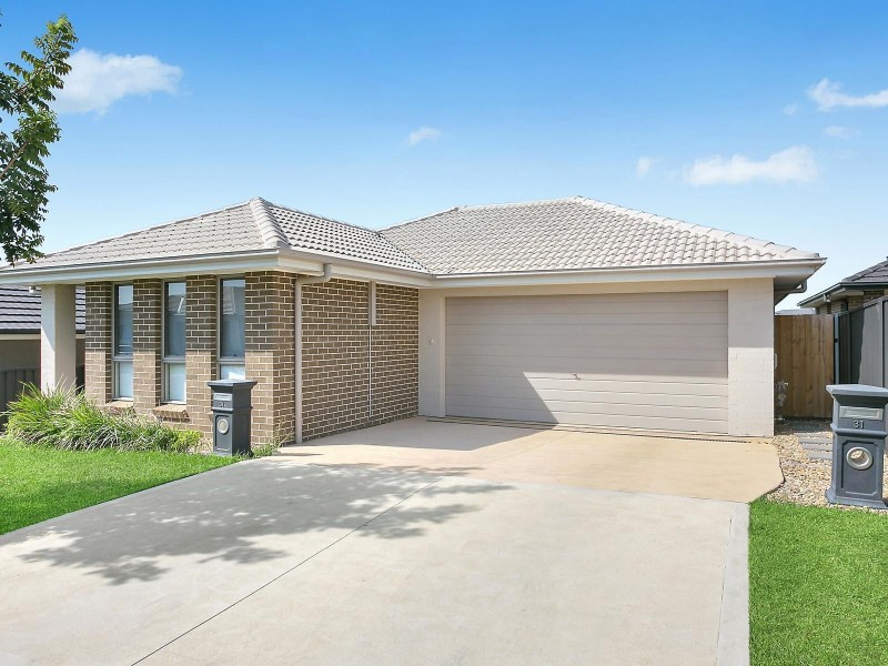 31 Ducros Street, Oran Park NSW 2570