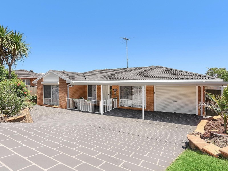 13 Broom Place, St Andrews NSW 2566