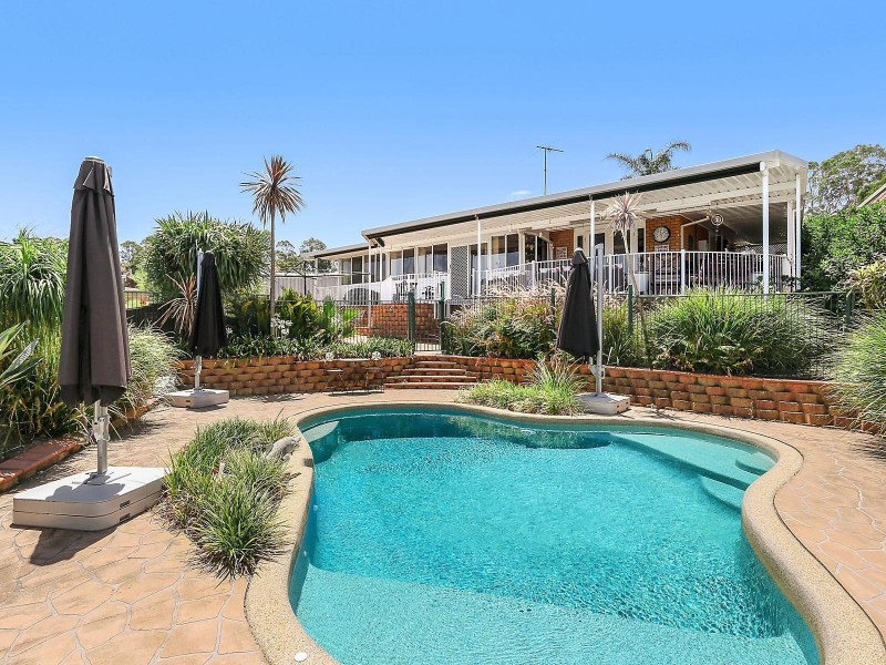 13 Broom Place, St Andrews NSW 2566