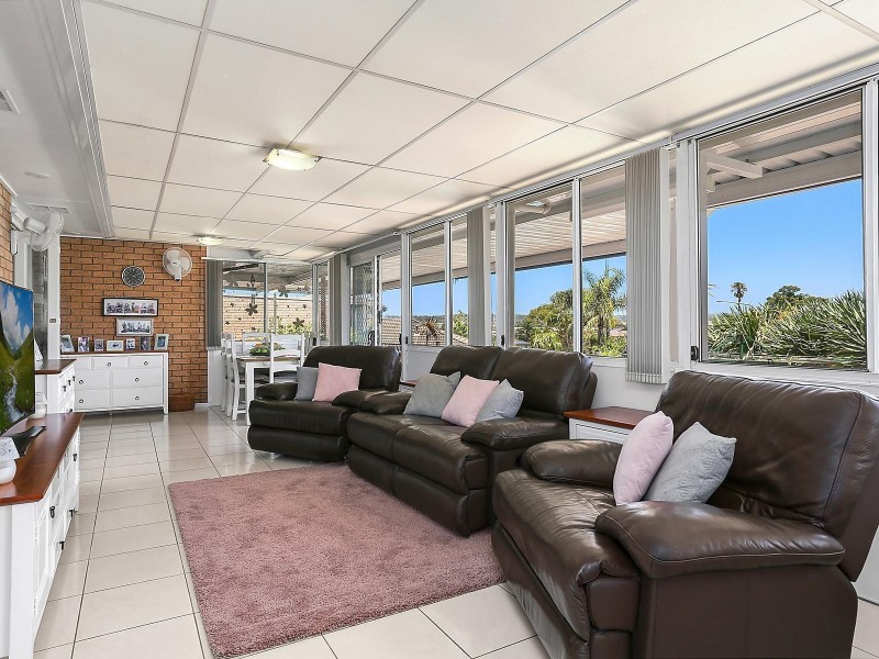 13 Broom Place, St Andrews NSW 2566