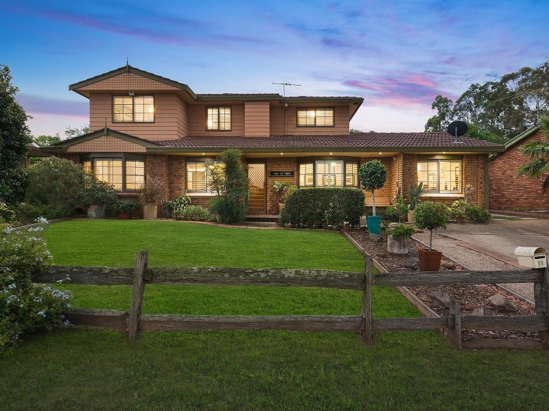 11 Dumfries Road, St Andrews NSW 2566