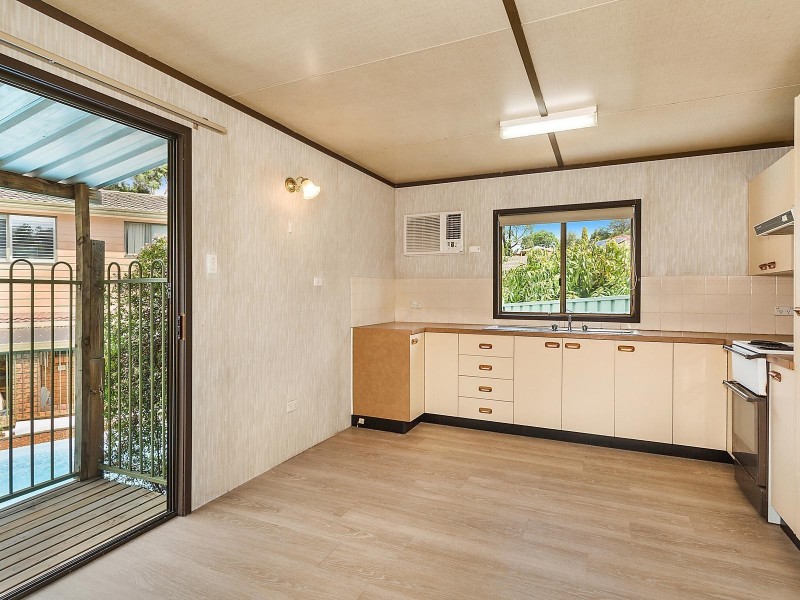 11 Dumfries Road, St Andrews NSW 2566