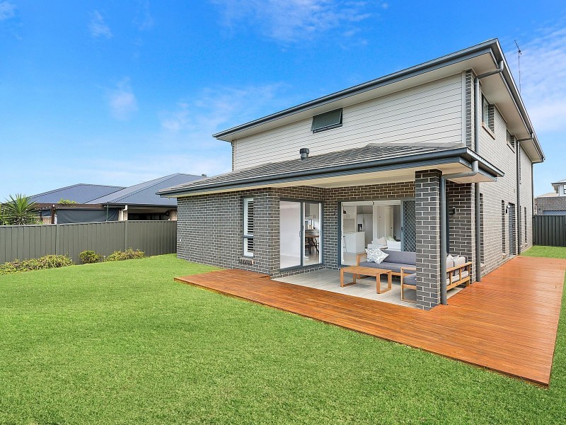 7 Canal Parade, Leppington NSW 2179