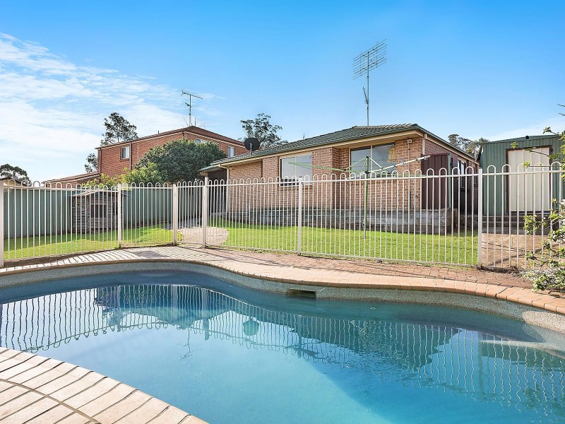12 Francis Place, Currans Hill NSW 2567