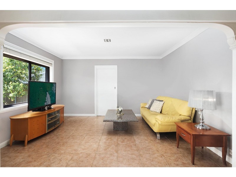 3 Fuchsia Place, Bossley Park NSW 2176